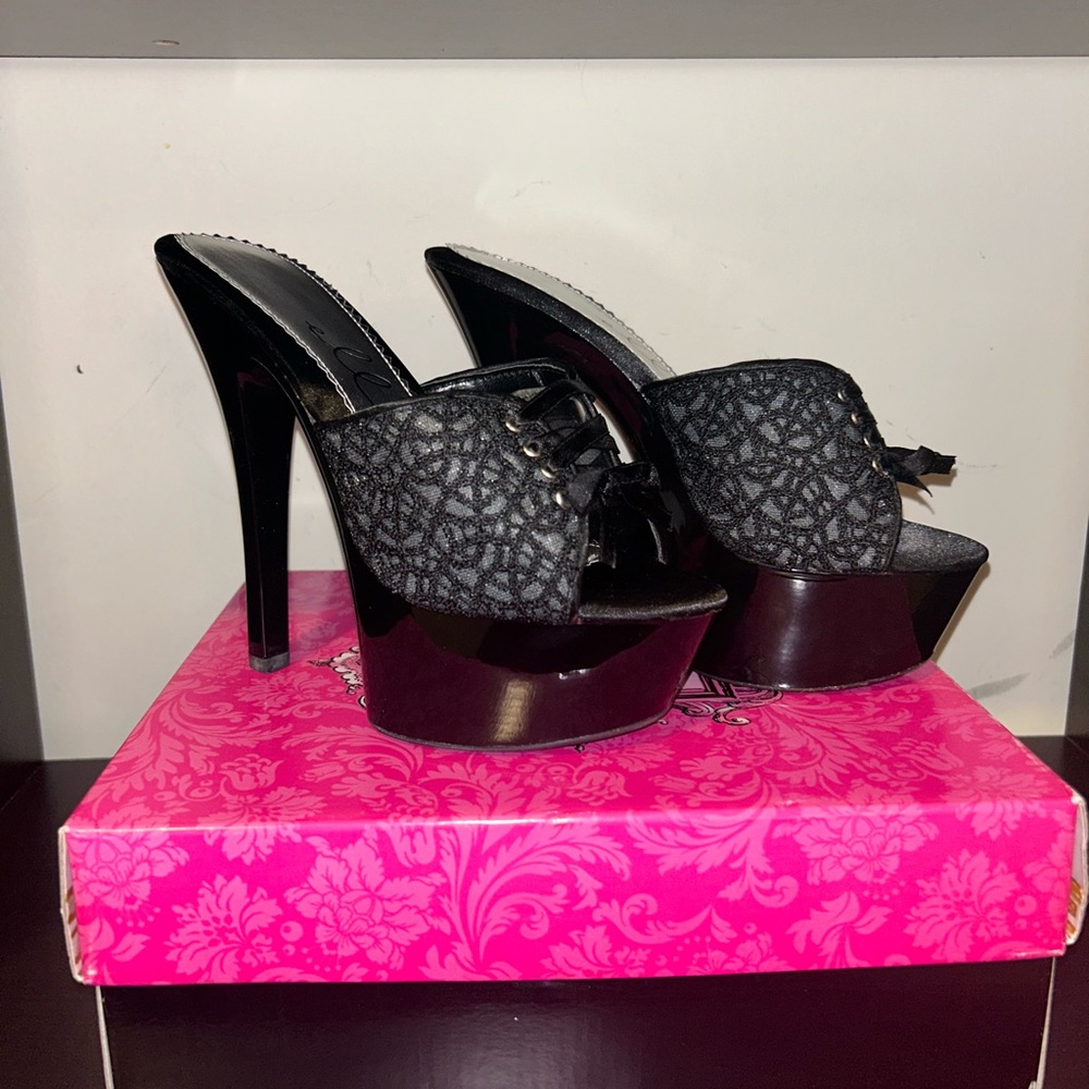 Ellie black high heel shoes size 7- ONLY WORN ONE TIME